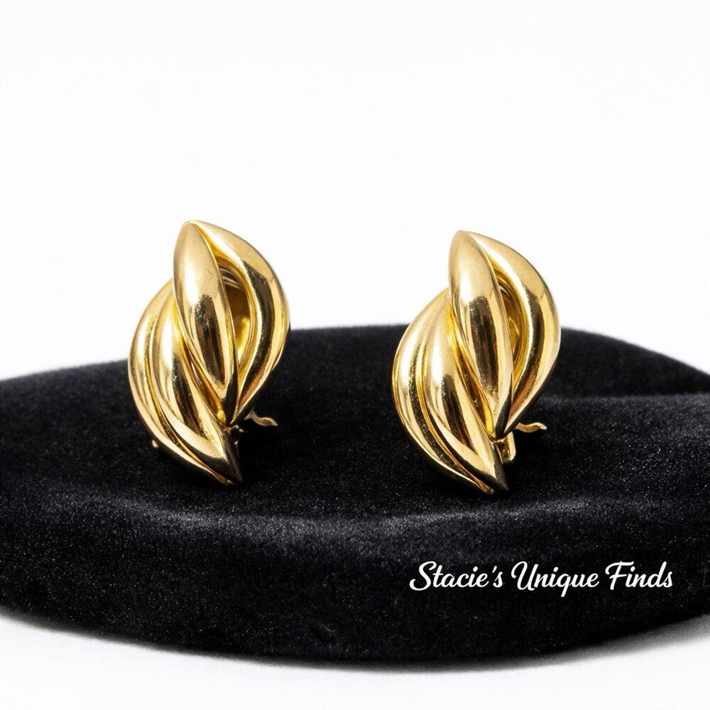 Vintage Gold Colored Wheat Grain Clip-ons Earrings Retro Twist